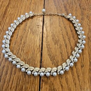 Trifari Vintage Antique Gold Tone Faux pearl and diamante laurel leaf necklace